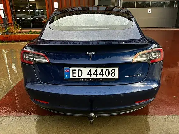 Tesla Model 3 2021 photo 4