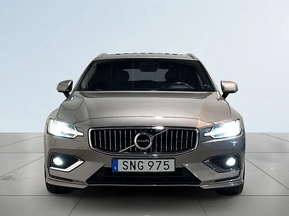Volvo V60 2019 photo 2