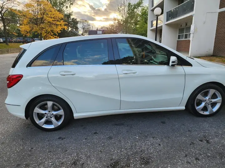 Mercedes-Benz B-Class 2014 photo 3