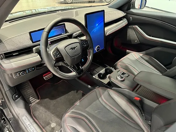 Ford Mustang Mach-E 2022 photo 4
