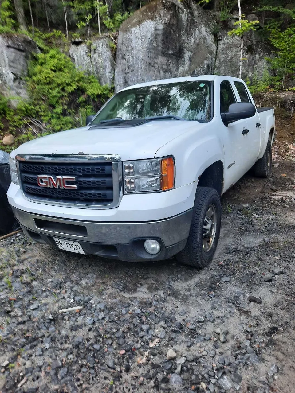 GMC Sierra 2013 photo 2