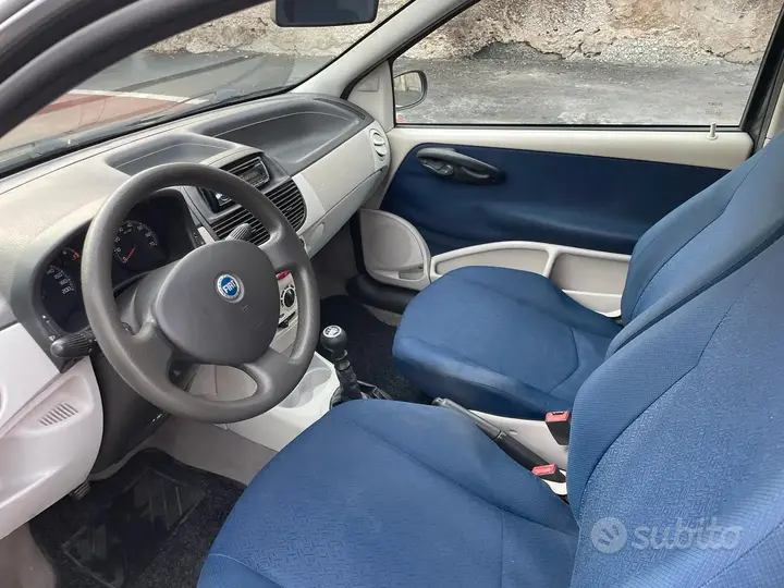Fiat Punto 2004 photo 5