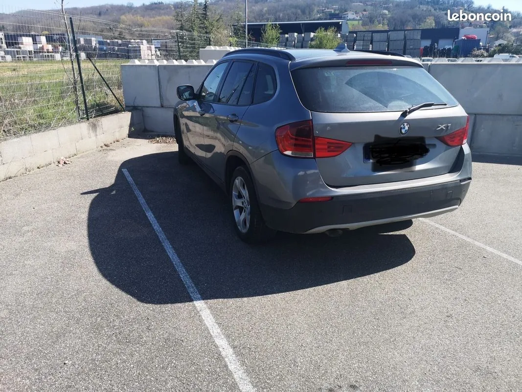 BMW X1 2011 photo 2