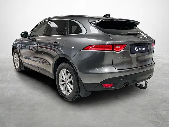 Jaguar F-Pace 2018 photo 3