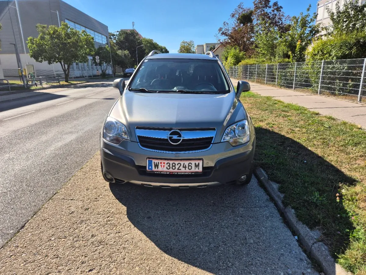 Opel Antara 2010 photo 3