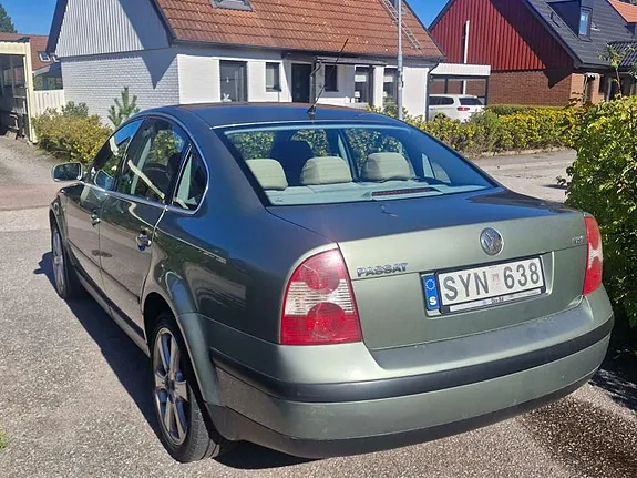 Volkswagen Passat 2002 photo 5