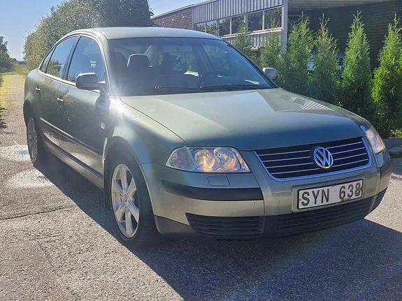 Volkswagen Passat 2002 photo 2
