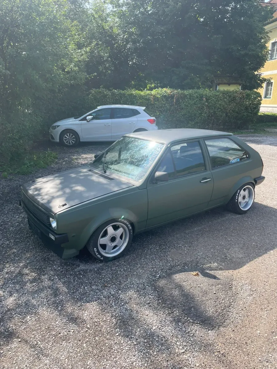 Volkswagen Polo 1986 photo 2