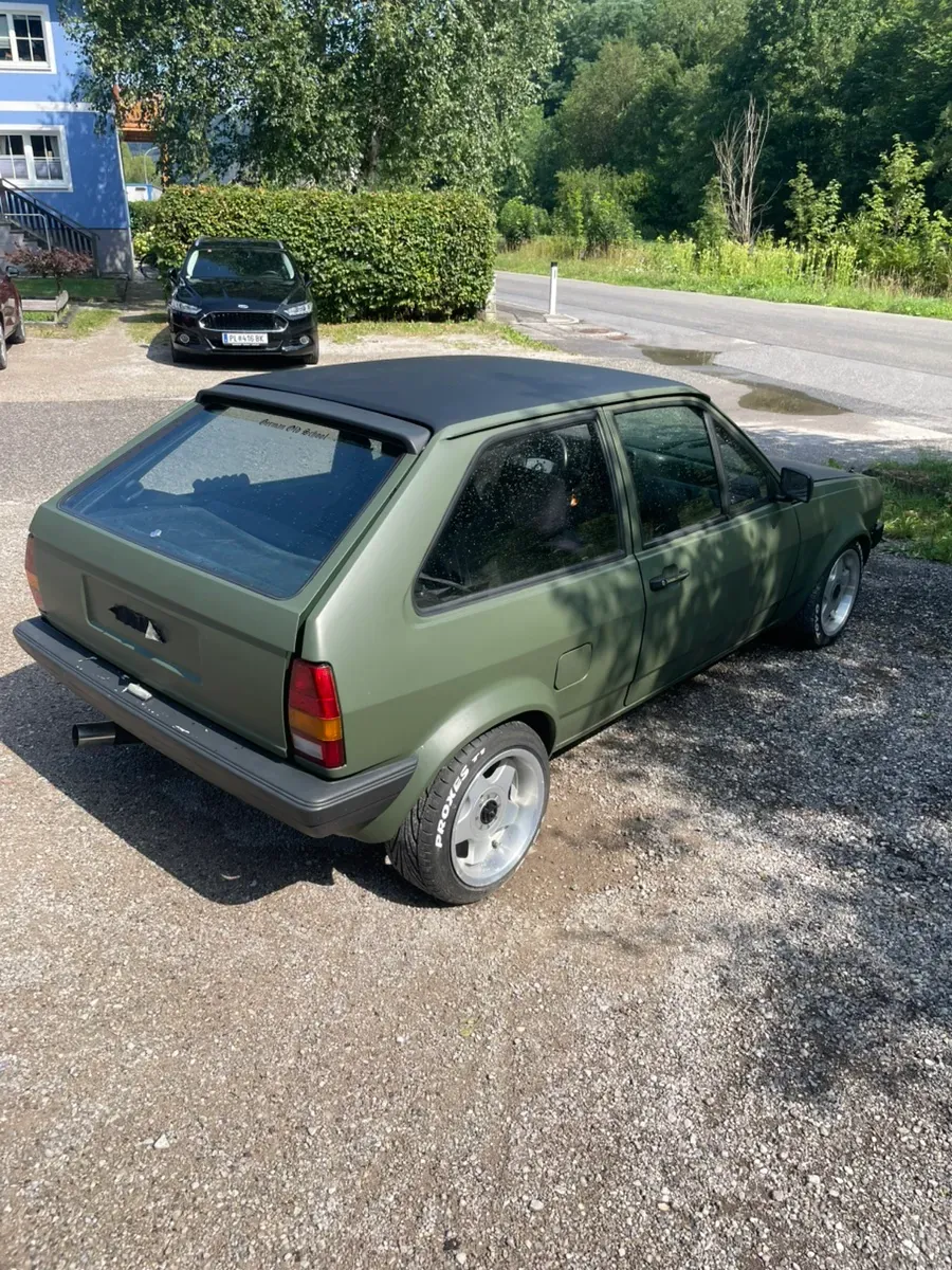 Volkswagen Polo 1986 photo 3