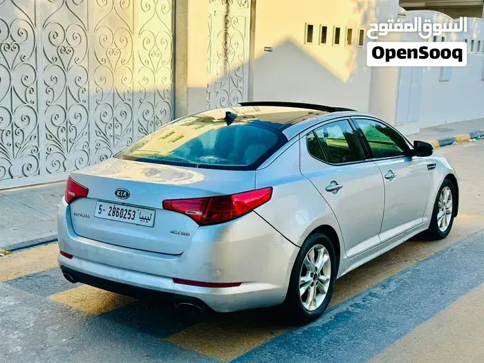 Kia K5 2012 photo 4