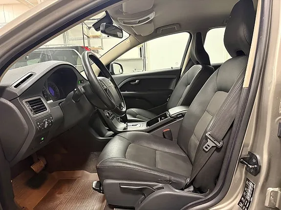 Volvo V70 2009 photo 4
