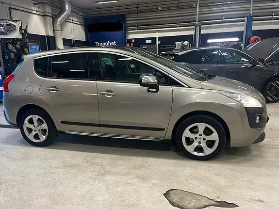 Peugeot 3008 2012 photo 2