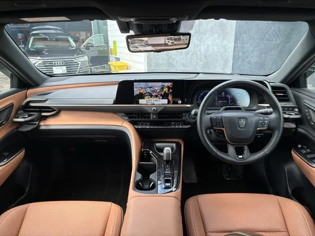 Toyota Crown Sport 2024 photo 3