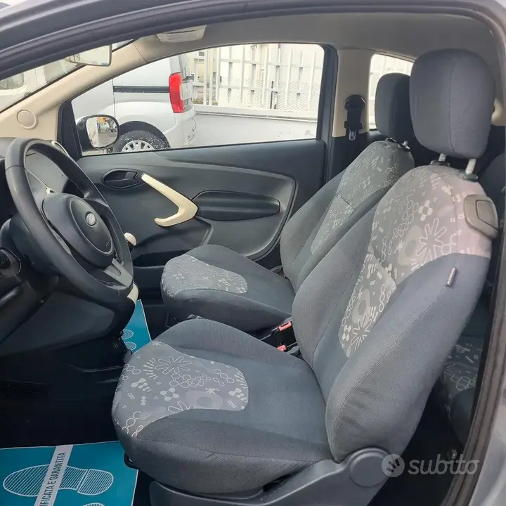 Ford Ka 2011 photo 2
