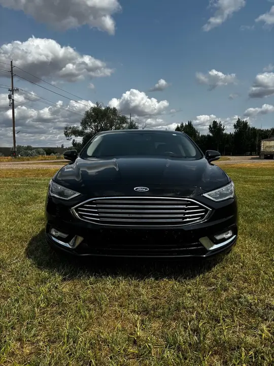 Ford Fusion 2017 photo 2