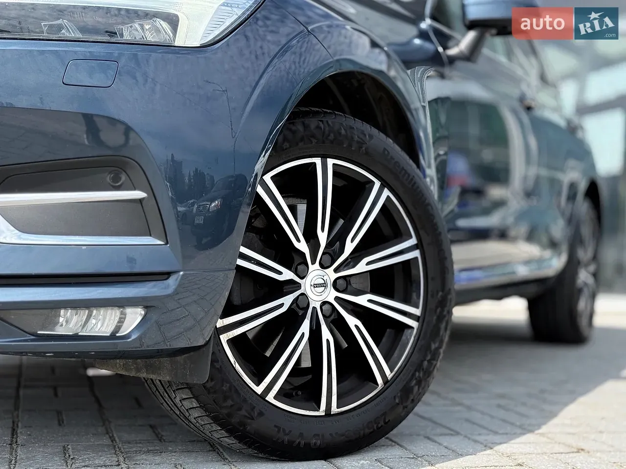 Volvo Xc60 2019 photo 2