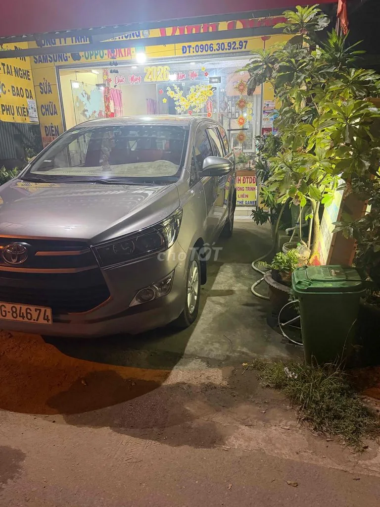 Toyota Innova 2018 photo 2