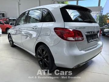 Mercedes-Benz B-Class 2015 photo 2