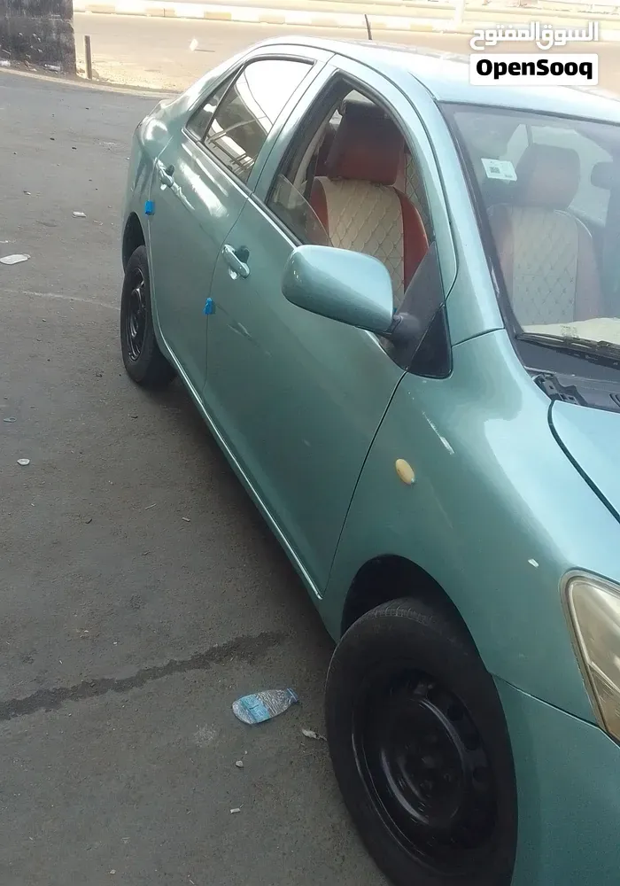 Toyota Yaris 2010 photo 5