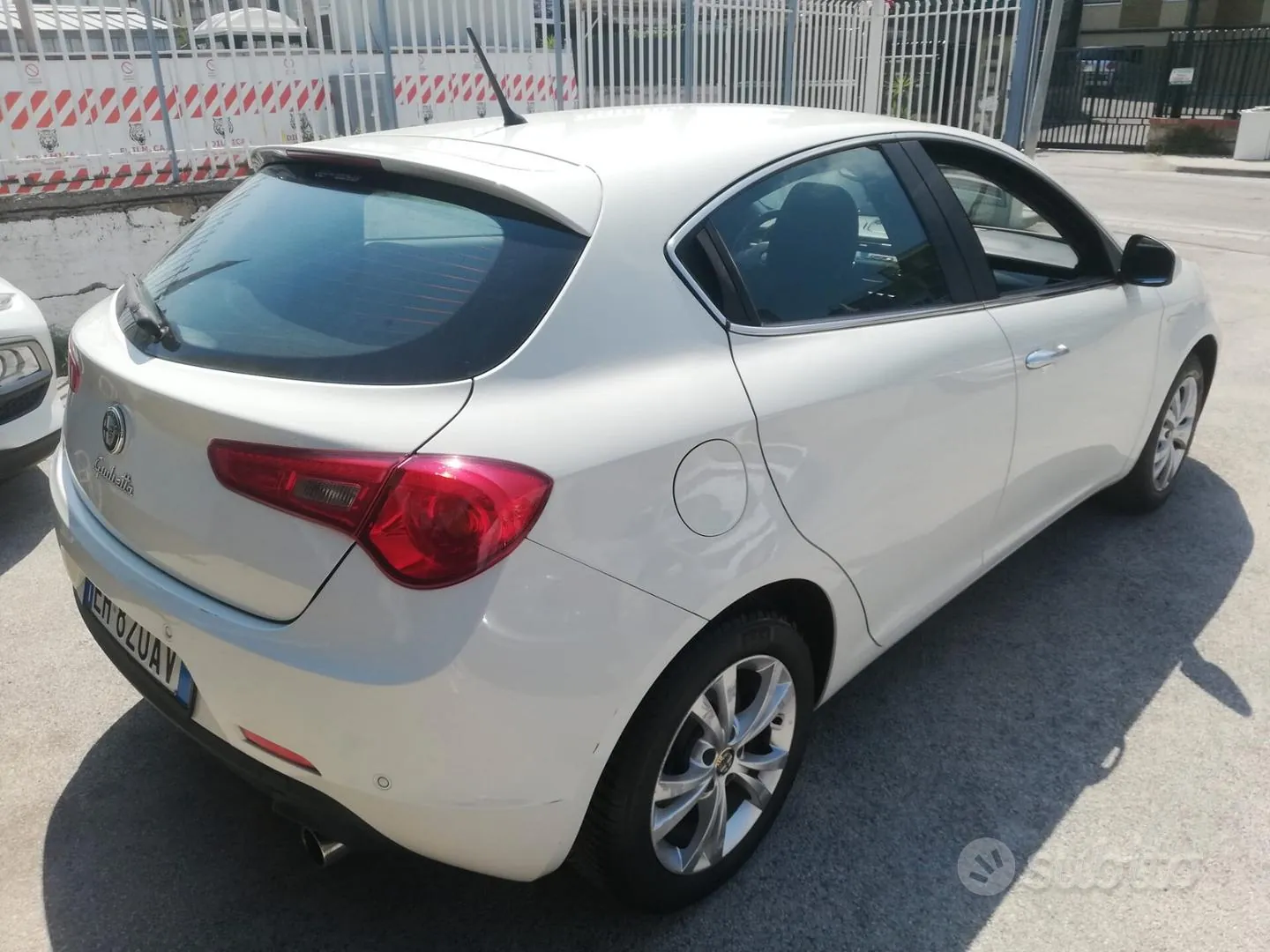 Alfa Romeo Giulietta 2011 photo 3