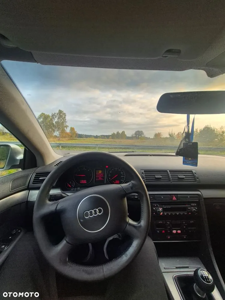 Audi A4 Avant 2001 photo 3