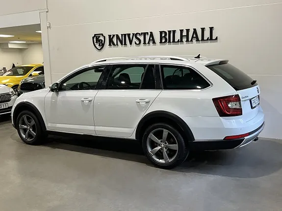 Skoda Octavia Scout 2020 photo 2