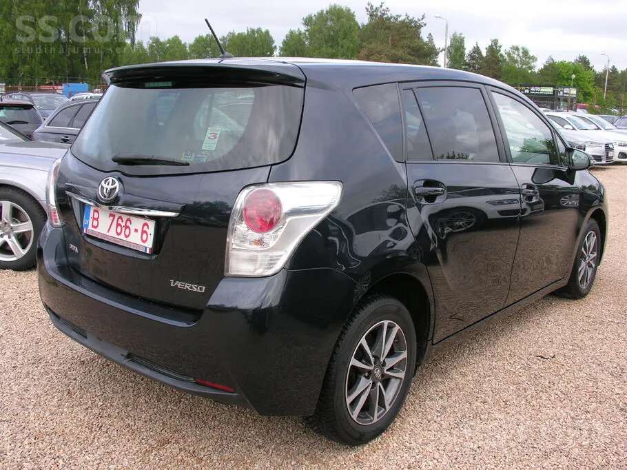 Toyota Verso 2014 photo 3