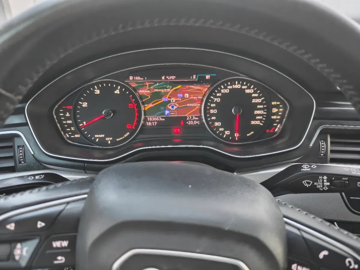 Audi A4 2016 photo 2
