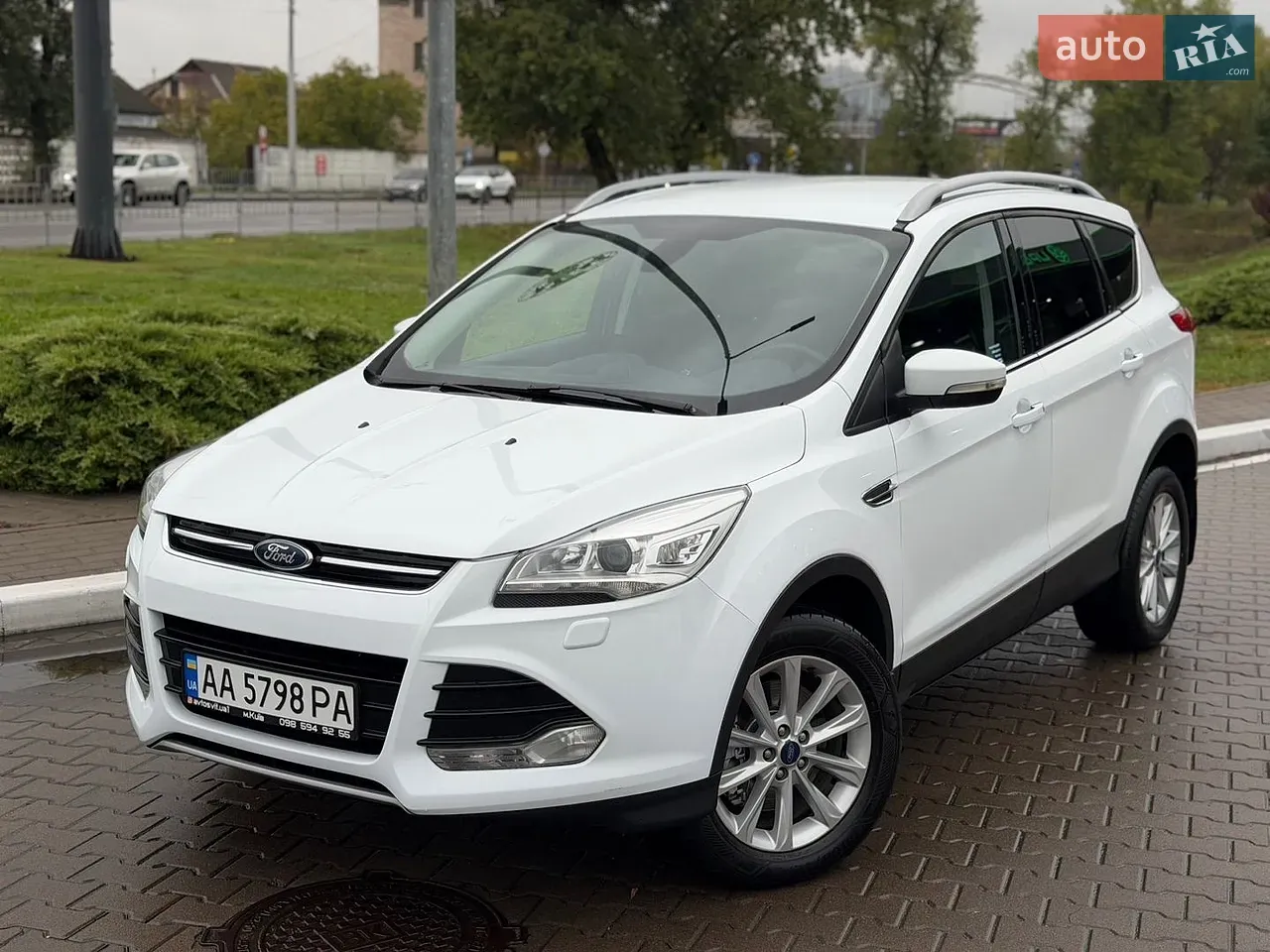 Ford Kuga 2015 photo 4