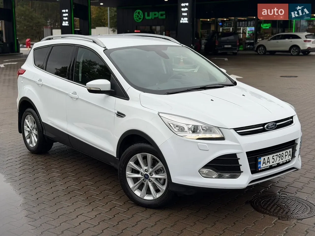 Ford Kuga 2015 photo 2