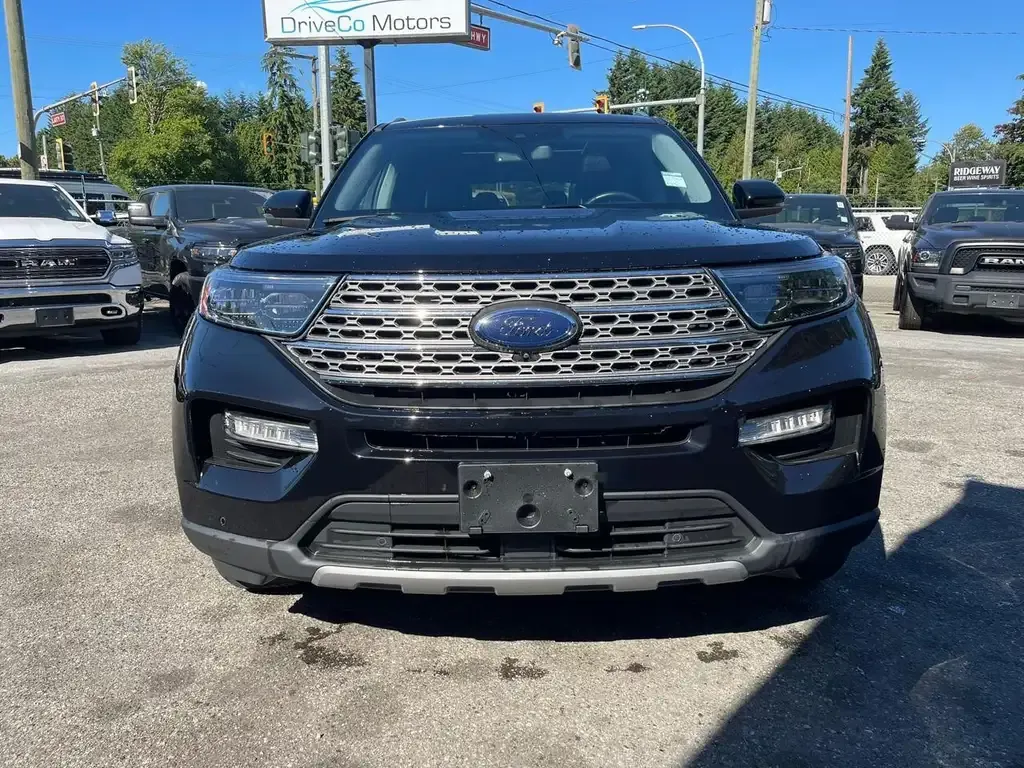 Ford Explorer 2022 photo 3