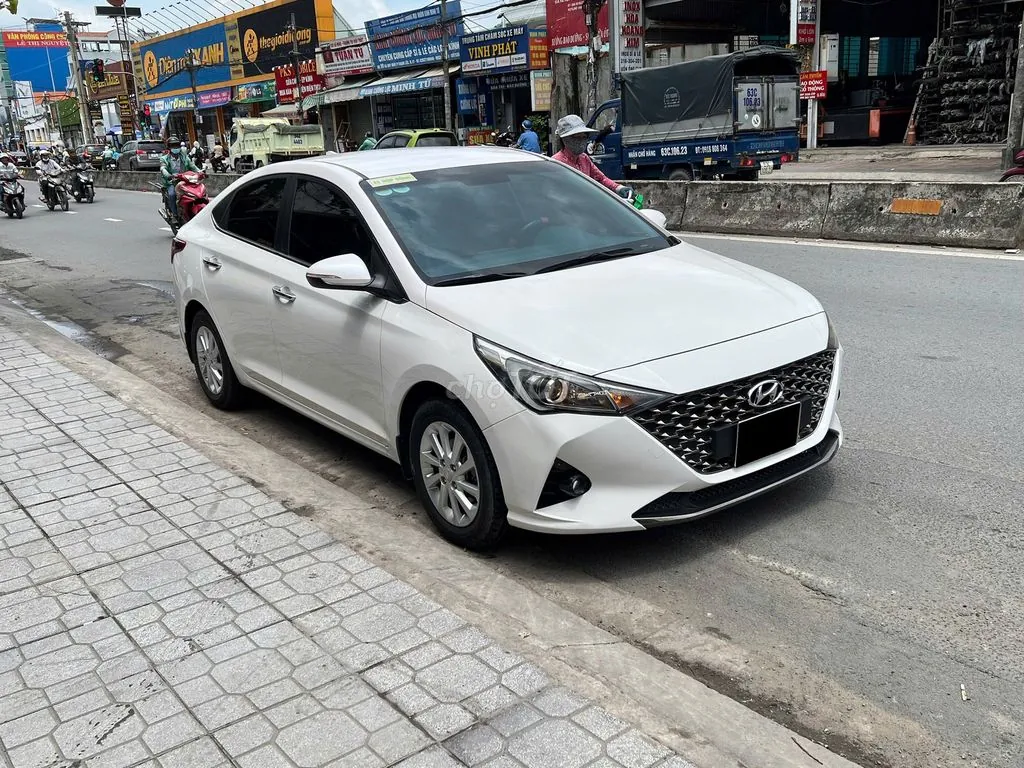 Hyundai Accent 2023 photo 2