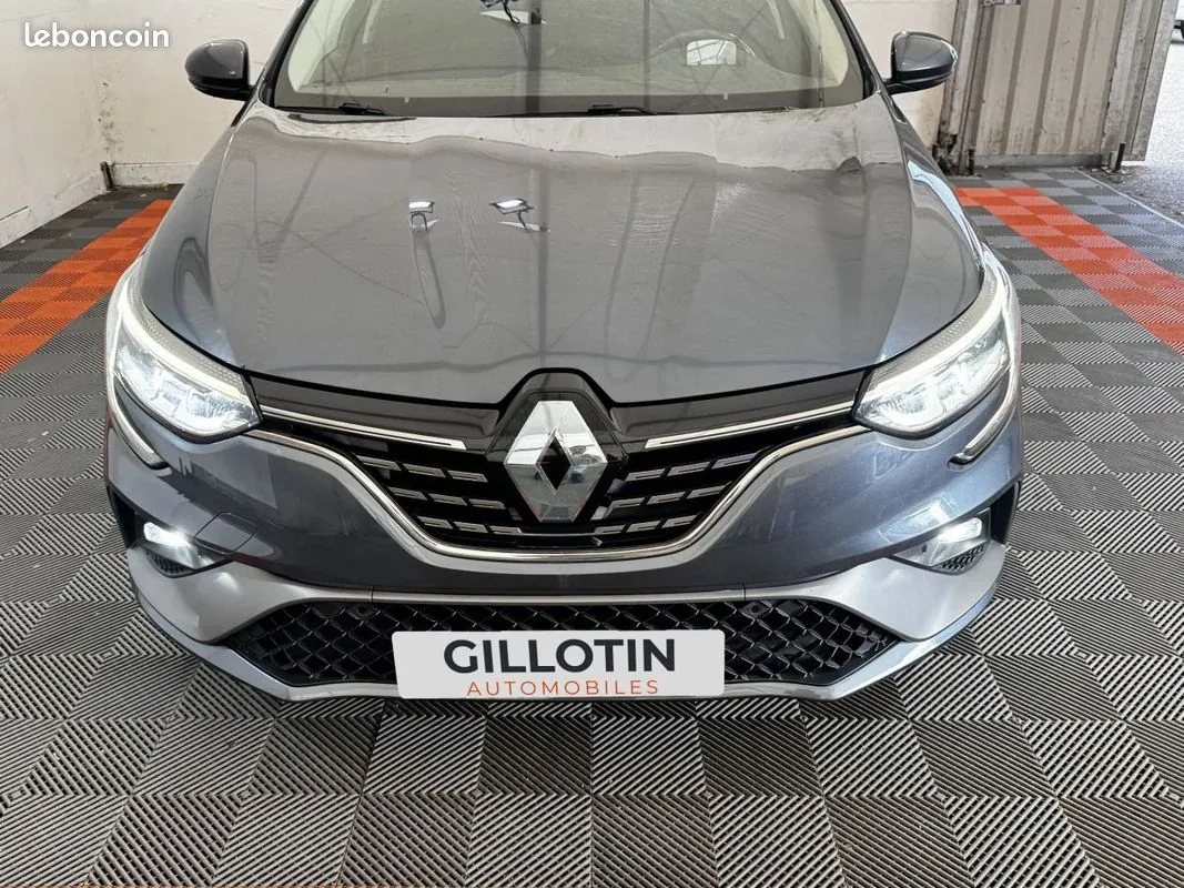 Renault Megane 2022 photo 2