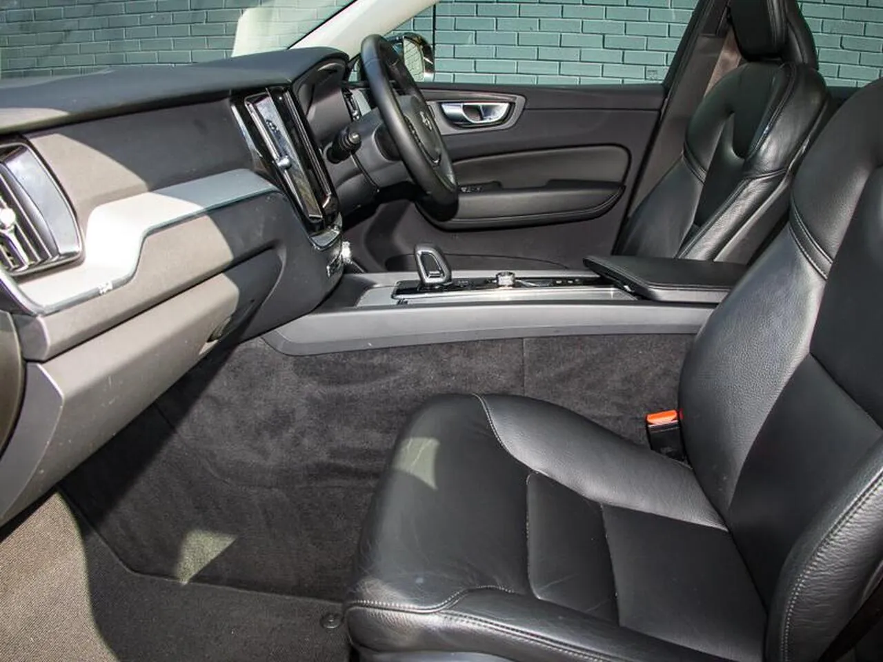 Volvo Xc60 2023 photo 3
