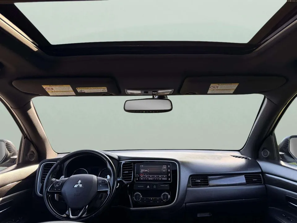 Mitsubishi Outlander 2018 photo 5