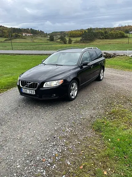 Volvo V70 2008 photo 2
