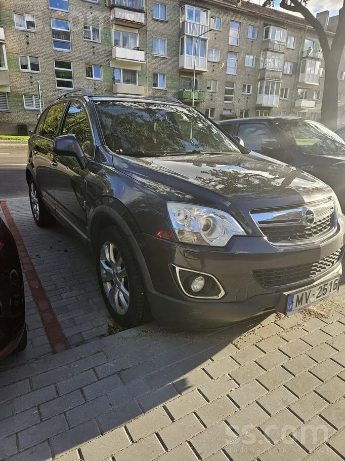 Opel Antara 2012 photo 2
