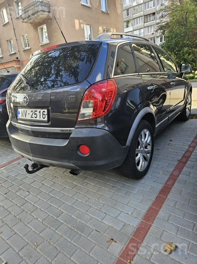 Opel Antara 2012 photo 3