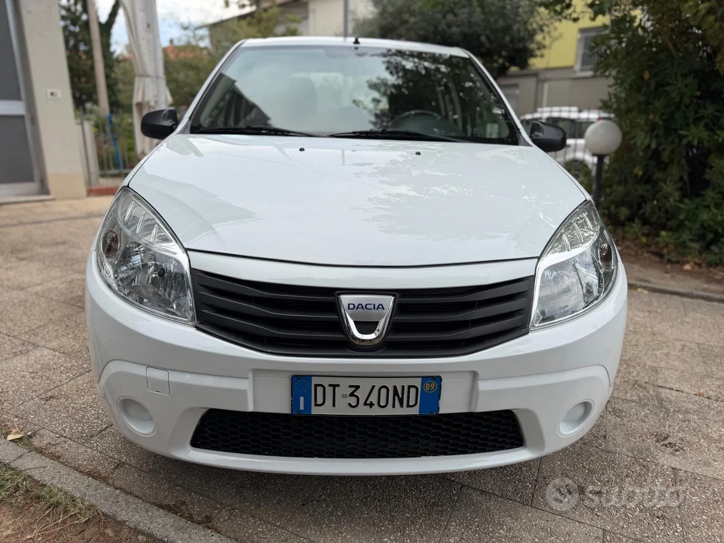 Dacia Sandero 2009 photo 2