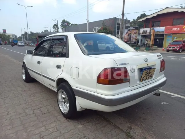 Toyota Corolla 1999 photo 5