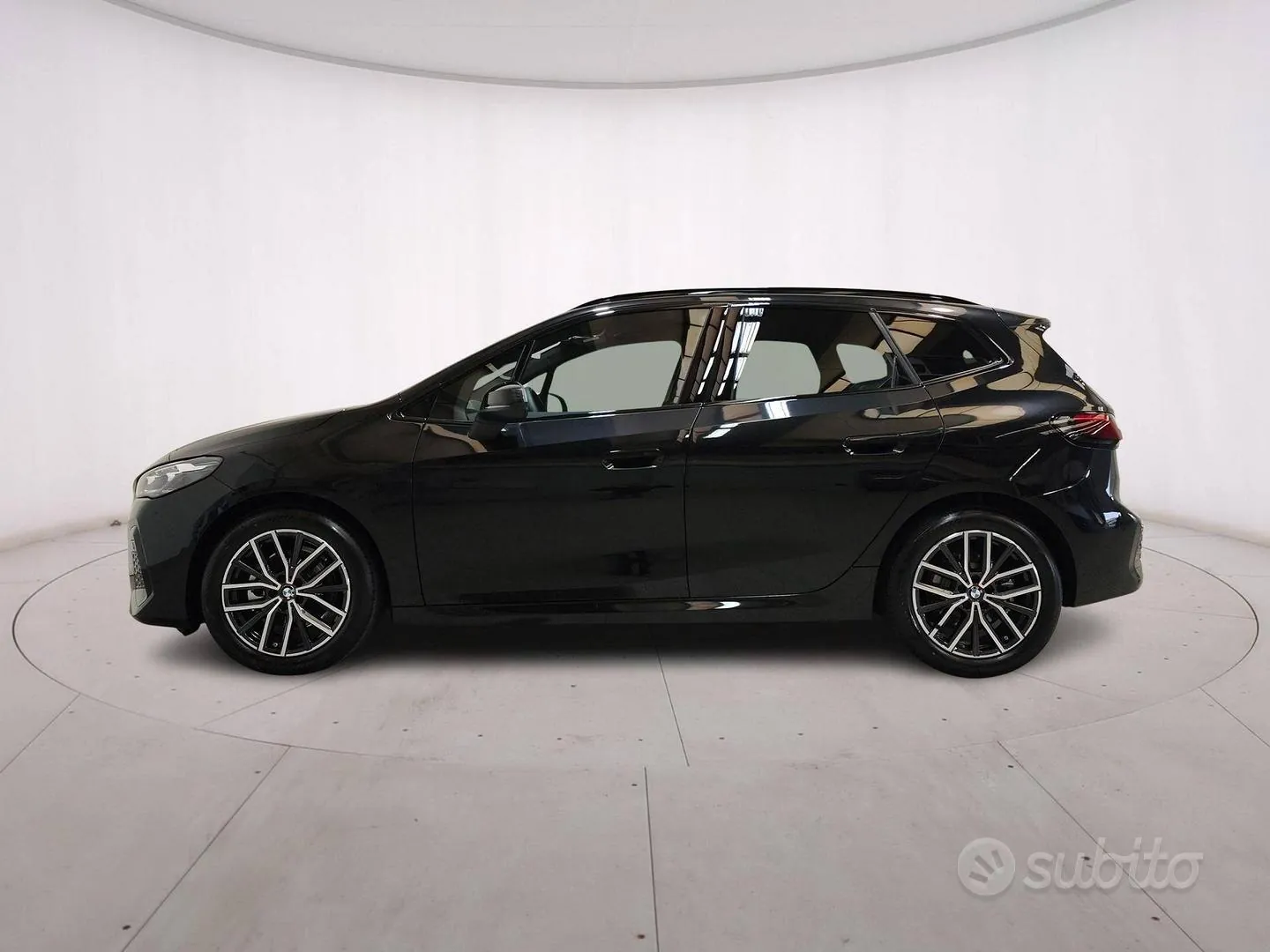 BMW 2 Series 2023 photo 3