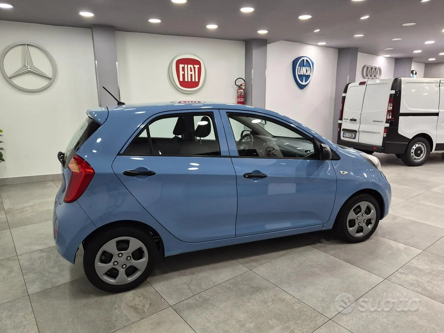 Kia Picanto 2012 photo 4