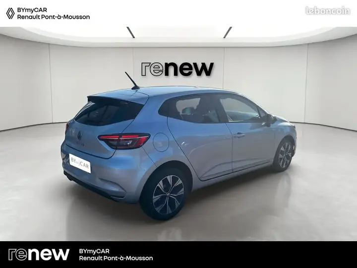 Renault Clio 2023 photo 5