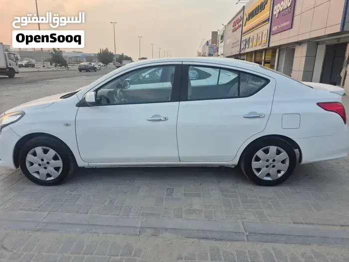 Nissan Sunny 2022 photo 3
