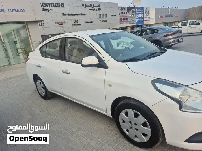 Nissan Sunny 2022 photo 2