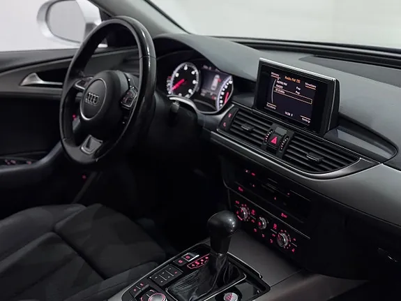 Audi A6 2012 photo 4