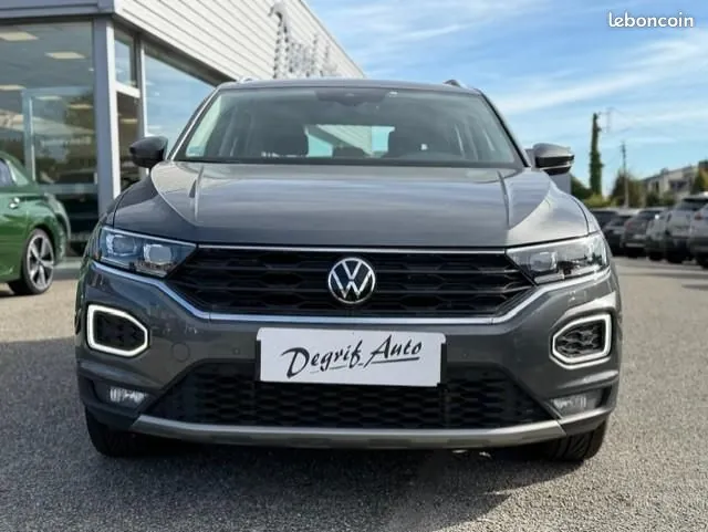 Volkswagen T-Roc 2021 photo 2