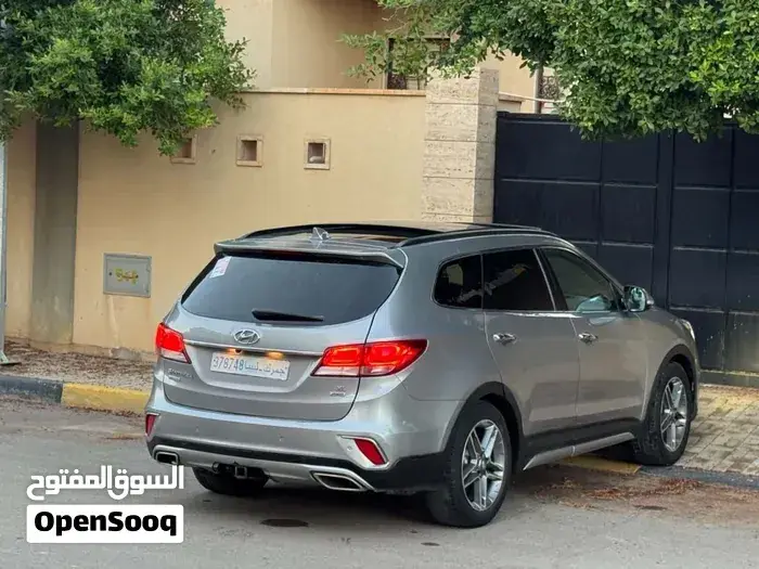 Hyundai Santa Fe 2018 photo 3