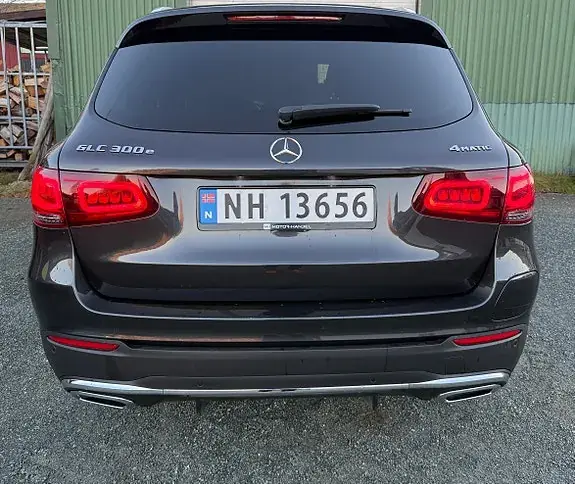 Mercedes-Benz Glc300 E 2022 photo 4