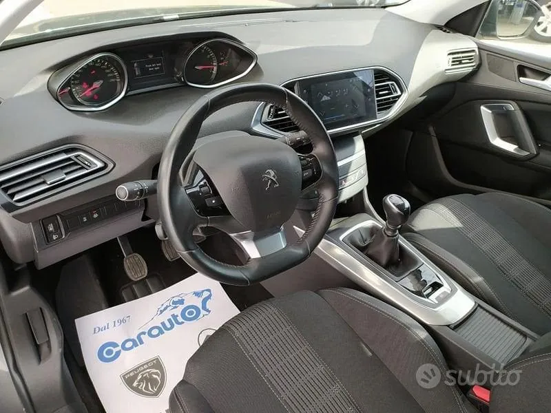 Peugeot 308 2021 photo 5